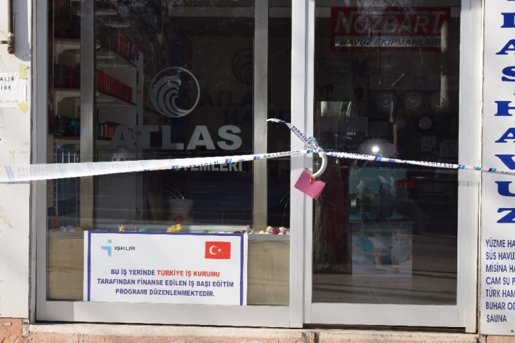 Malatya’da Depremde Hasar Gören Evler Boşaltılıyor