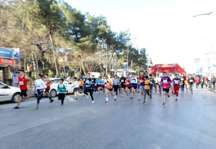 İki Gazi’nin Buluşması Onuruna Koştular