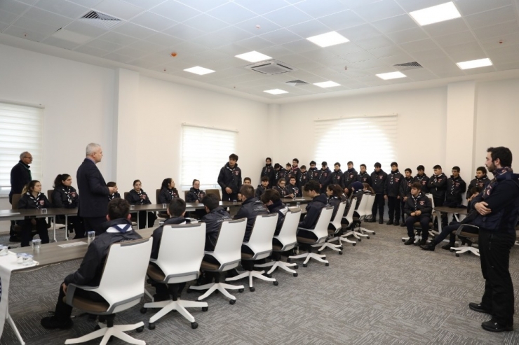 Demirtaş: "Gençlere Katkı Sağlayan Her Projeye Varız"