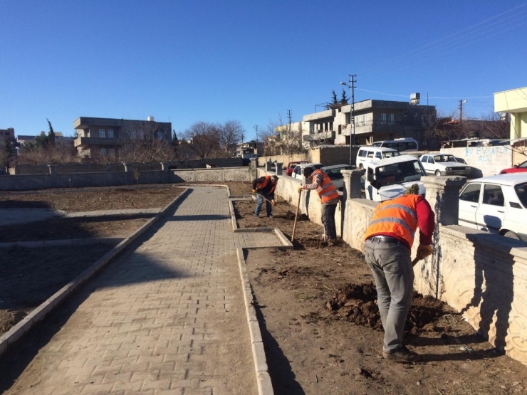 Kahta’daki Parklar Bakım Ve Onarımdan Geçiyor