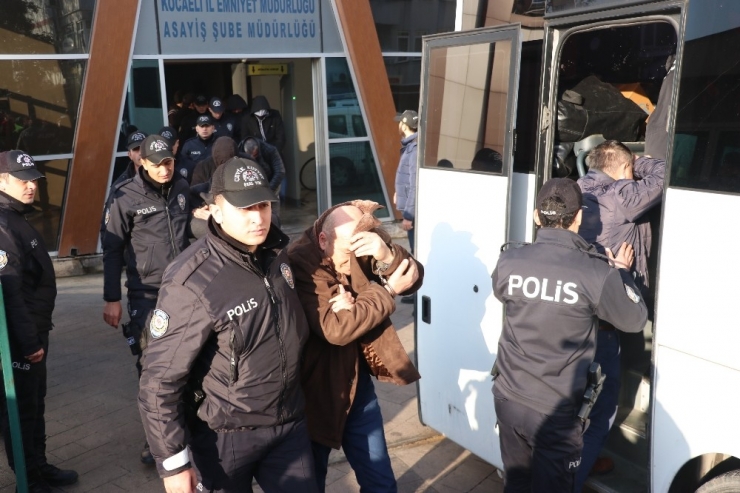 Kocaeli’de Akaryakıt Tırtıkçılığı Operasyonunda 23 Kişiden 2’si Tutuklandı