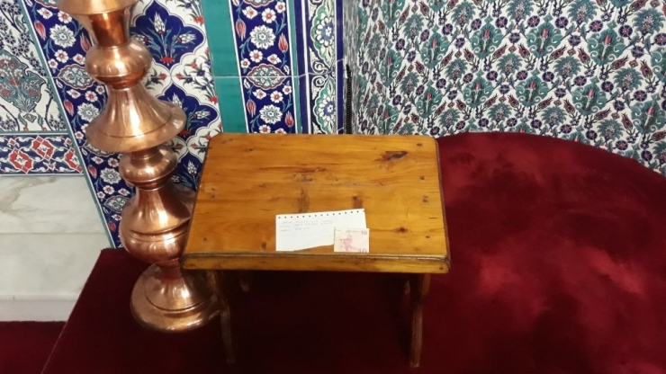 Namaz Kılarken Kullandığı Elektrikli Isıtıcının Parasını Bıraktı