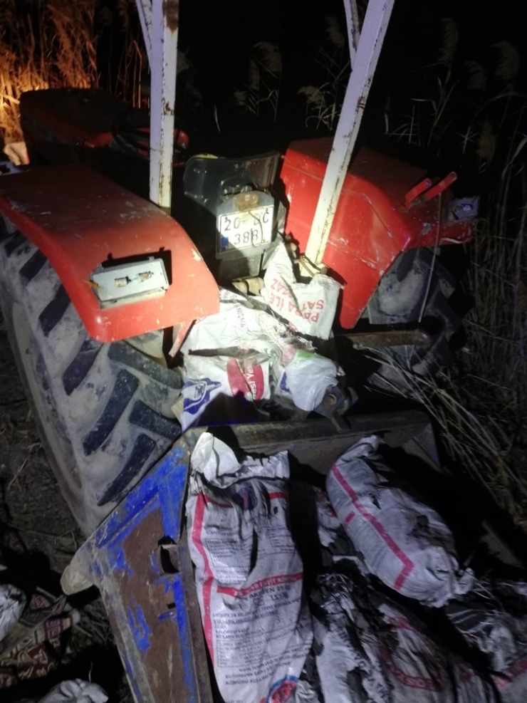 Traktör İle Otomobil Çarpıştı: 2 Yaralı