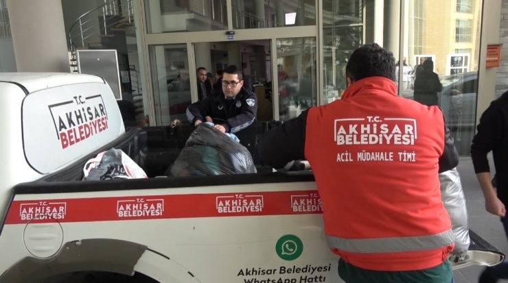 Akhisar, Elazığ İçin Tek Yürek Oldu