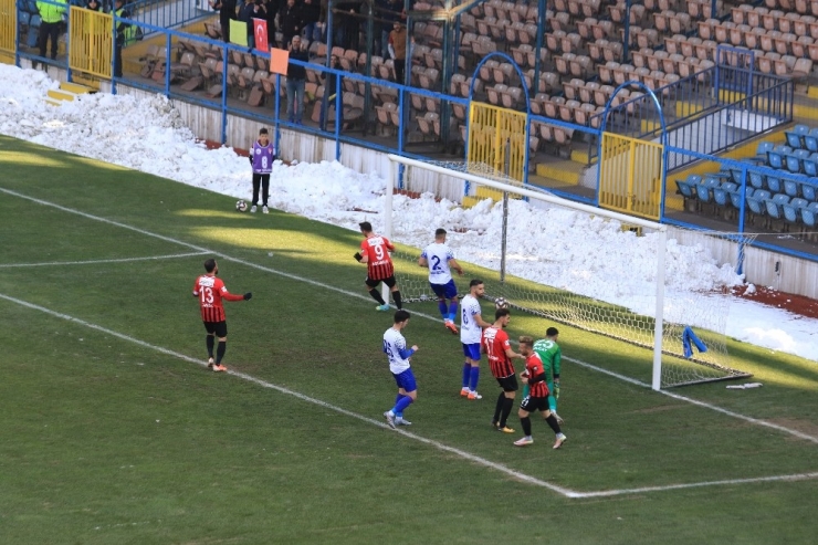 Tff 2. Lig: Kardemir Karabükspor: 0 - Vanspor: 4