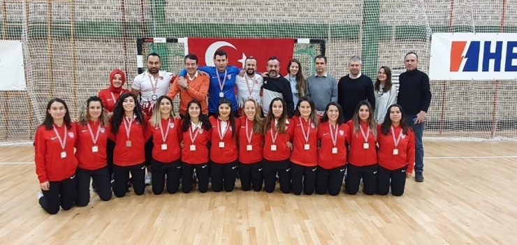 Hokey Kadınlar A Milli Takımı, Avrupa İkincisi Oldu