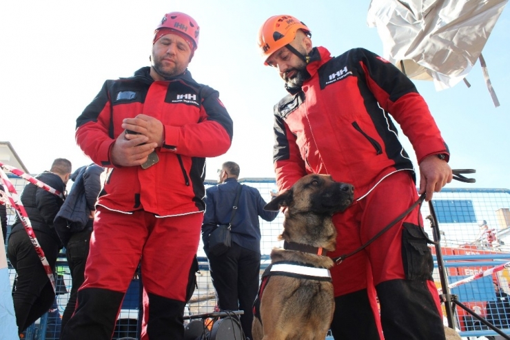 Dilek Apartmanı’nda 5 Kişiye Altar Sayesinde Ulaşıldı