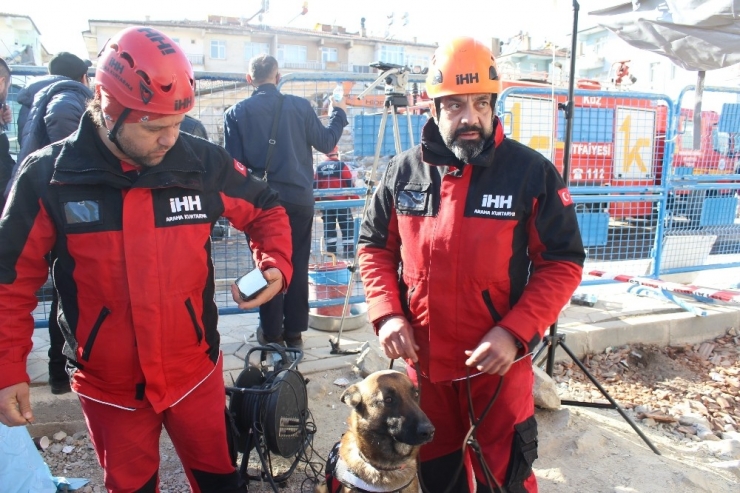 Dilek Apartmanı’nda 5 Kişiye Altar Sayesinde Ulaşıldı