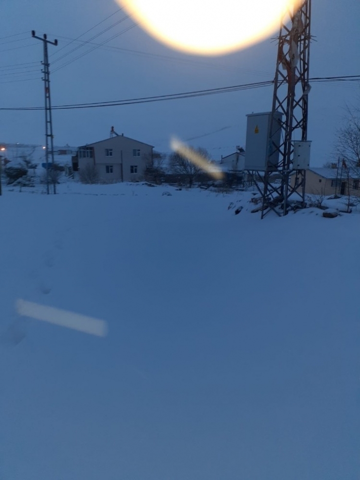 Köylerde Kar Esareti