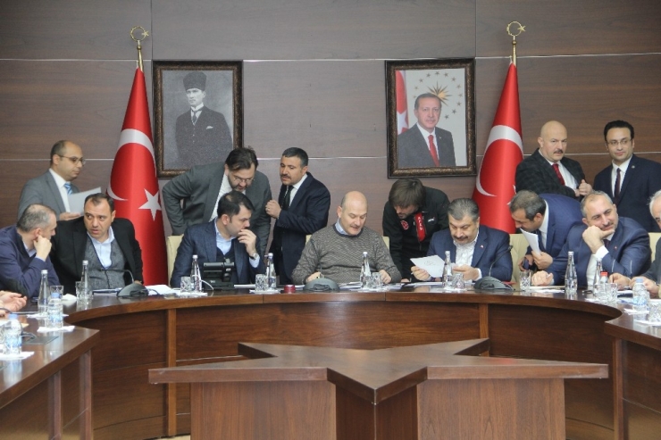 Depremin Ardından Diyarbakır’da 8 Bina Yıkıldı, 16 Binada Ağır Hasar Var