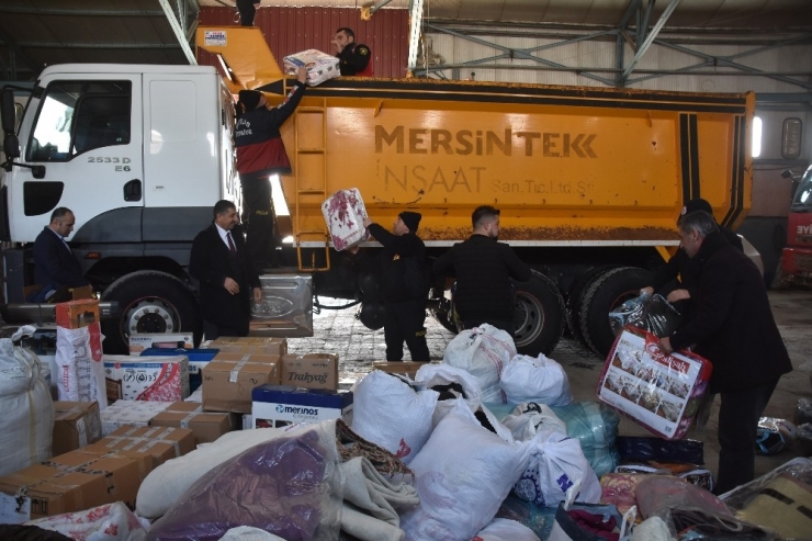 Bitlis’ten Elazığ’a Yardım Eli