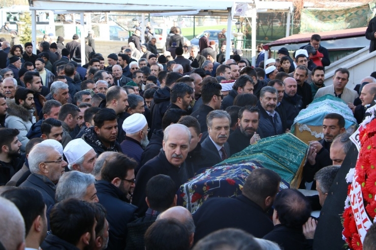 Elazığ’da Depremde Hayatını Kaybeden 2 Kişi Defnedildi