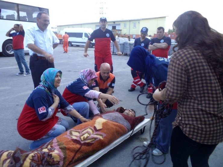 ’Yerel Afet Gönüllüleri’ne Eğitim