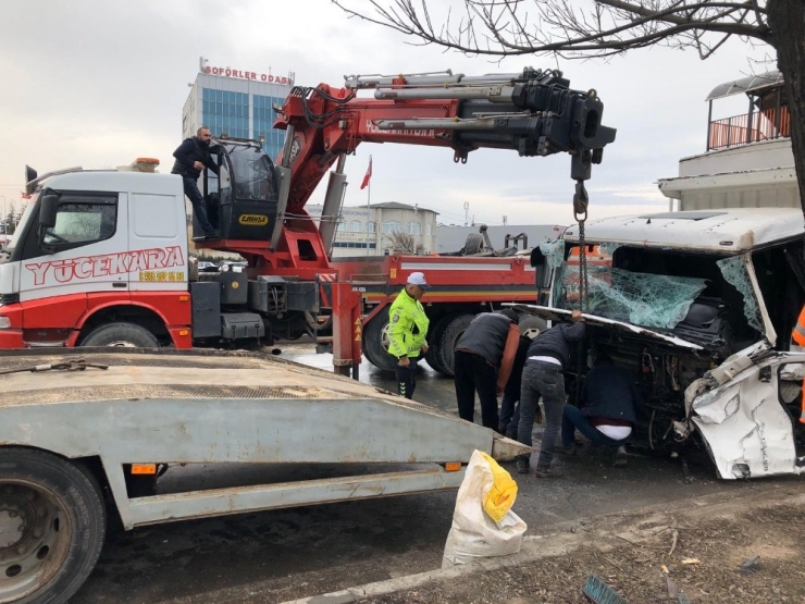 Eskişehir’de Trafik Kazası: 2 Yaralı