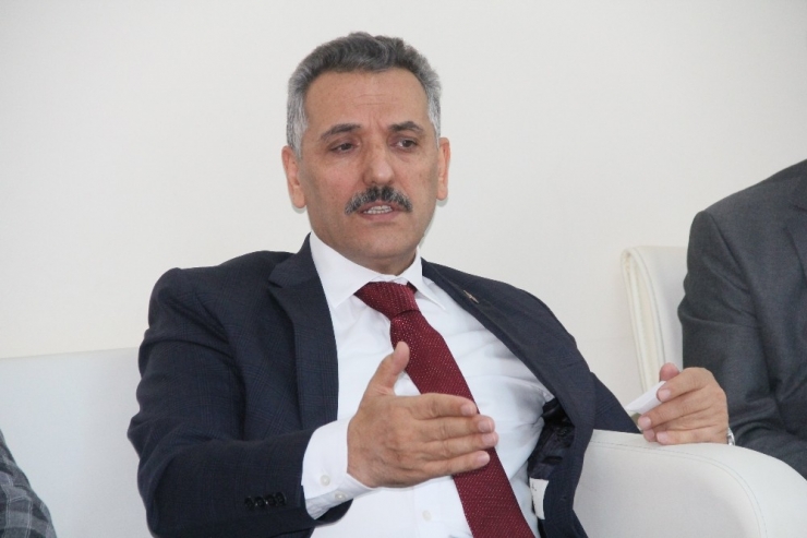 Vali Kaymak: “Vatandaşlarımız Kullanılmış Eşyaları Depremzedelere Göndermesinler”