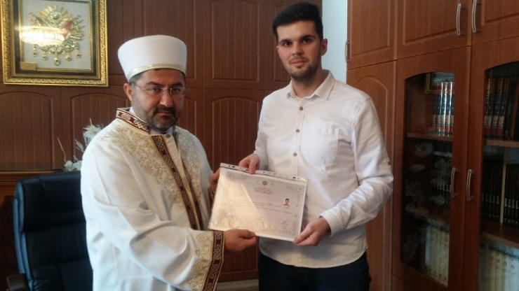 "Patrik" Müslüman Oldu