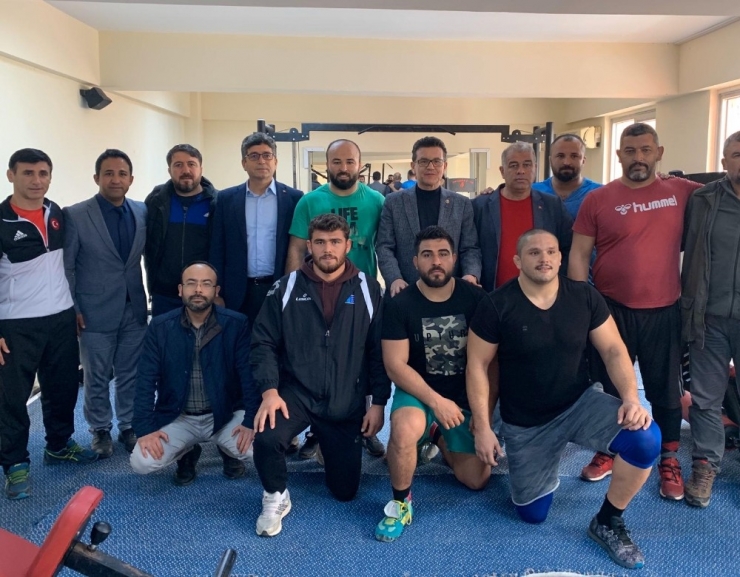 Atay Uslu Başpehlivan Orhan Okulu İle Altyapıyı Konuştu