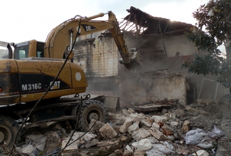 Gültak: “Eşitsizliği Ortadan Kaldırıncaya Dek Hizmet Atağımız Devam Edecek”