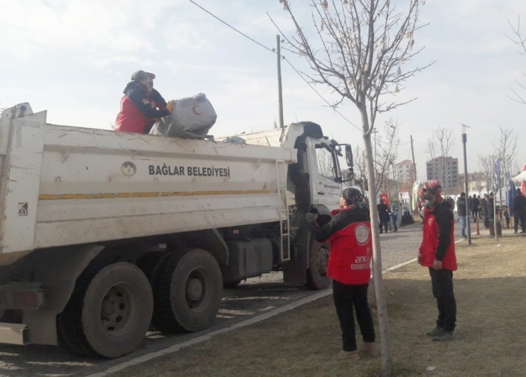 Bağlar Belediyesi Personeline Deprem Eğitimi