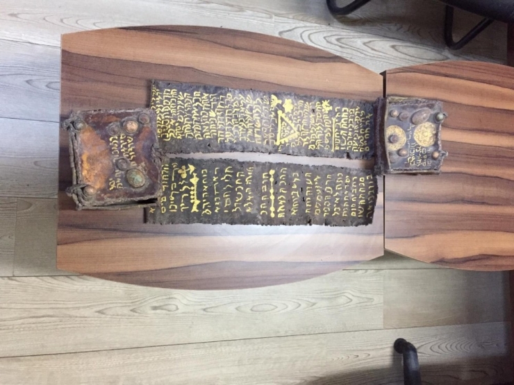 Beş Milyonluk Tevrat’ı Satmaya Çalışan Zanlı Adli Kontrol Şartıyla Serbest Kaldı