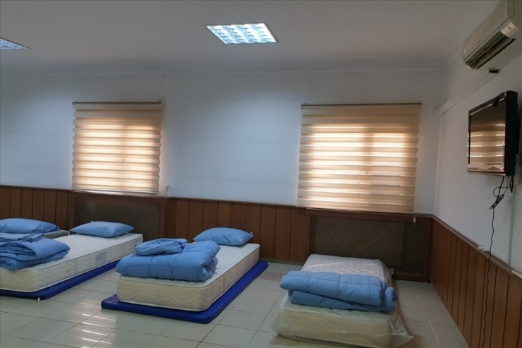 8’inci Kolordu Komutanlığı Depremzedelere Barınmaları İçin Spor Salonunu Açtı