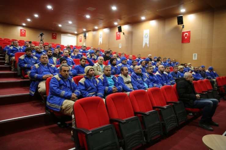 Haliliye’den Temizlik Personeline İş Sağlığı Ve Güvenliği Eğitimi