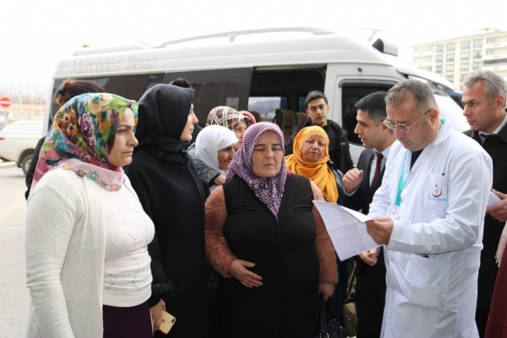 Diyarbakır Annelerinden Elazığ’da Depremzedelere Ziyaret