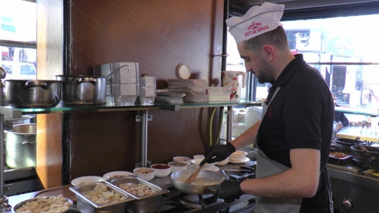 Ürettiği Çorba İle Soğuk Algınlığına Savaş Açtı