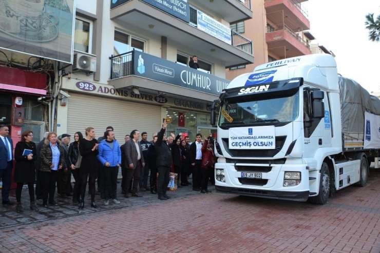 Kuşadası Depremzedeler İçin Tek Yürek Oldu