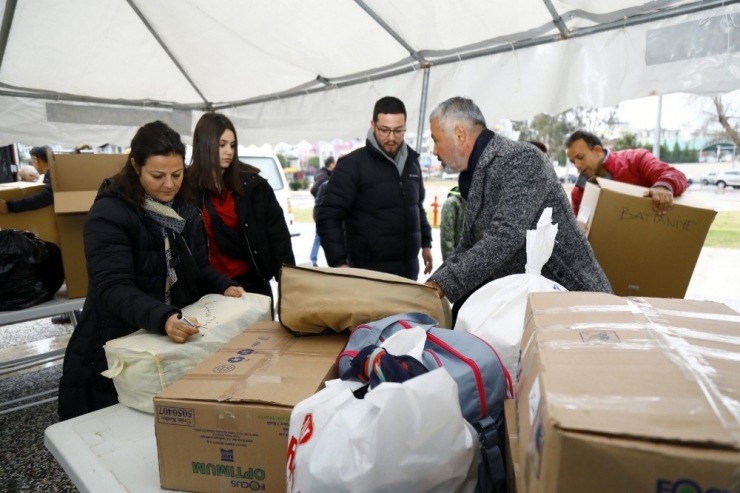 Manavgat Belediyesi’nden "Elazığ İçin El Ele" Kampanyası