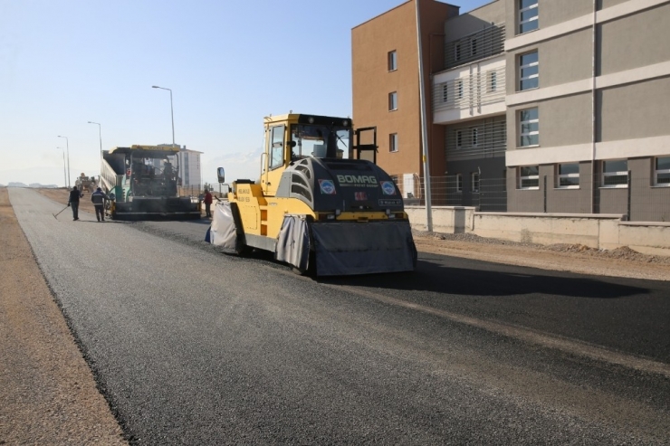 Melikgazi’de Bitümin Nakli İhalesi