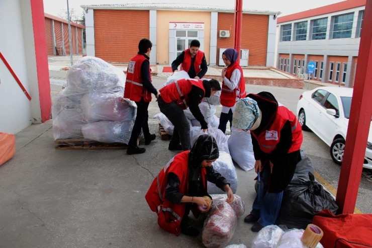 Kızılay Yaraları Sarmaya Devam Ediyor