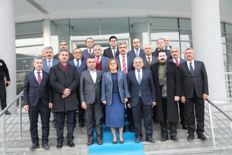 Türkiye Belediyeler Birliği Yönetiminden Deprem Sonrası Malatya’ya Ziyaret