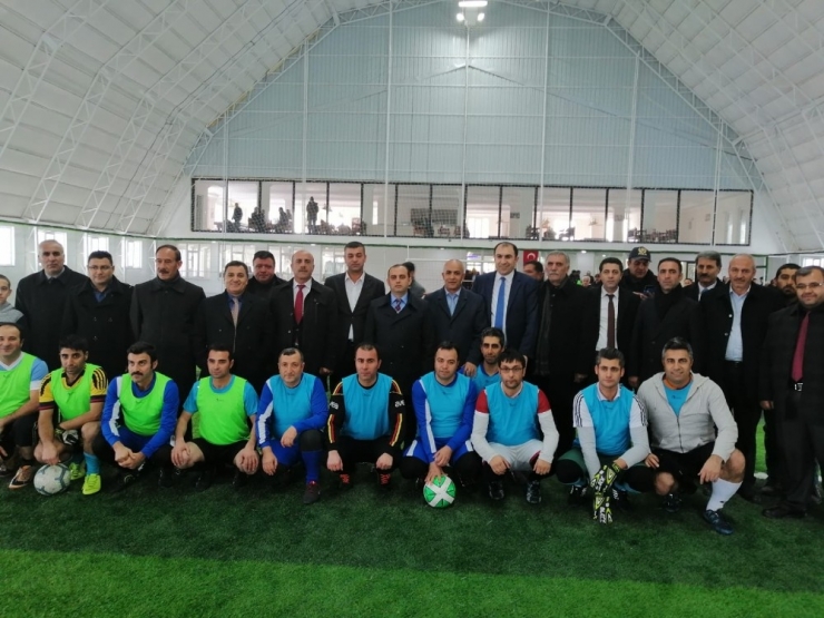 Başkan Ensari’den Çaldıran Spor’a Tebrik