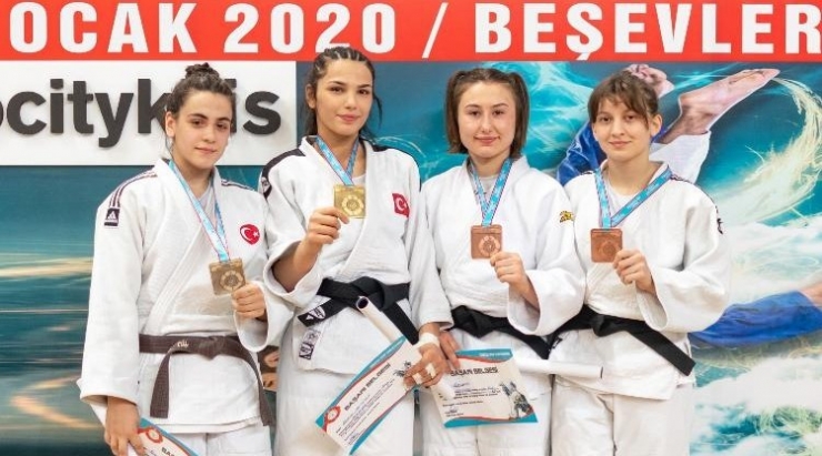 Yunusemreli Judoculardan 2 Madalya