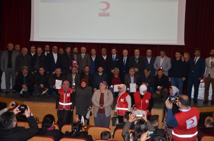 Kozan’da Kan Bağışçılarına Madalya