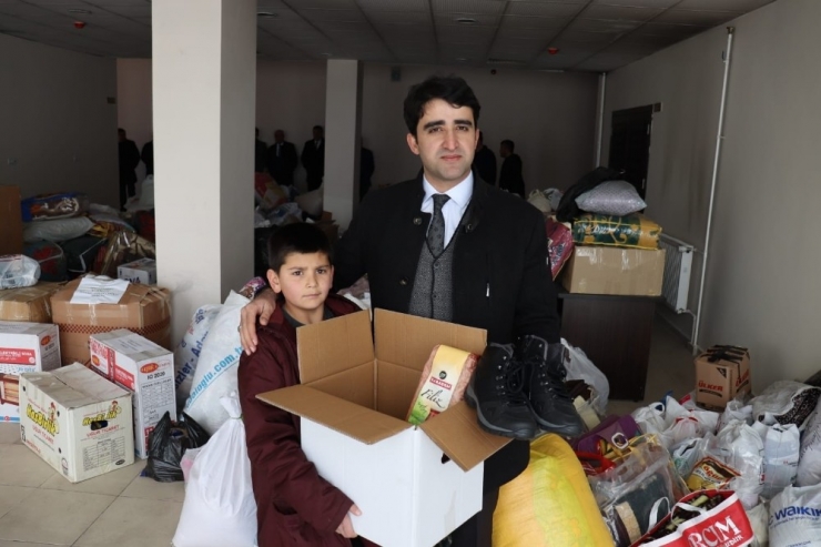 Minik Kerem Botunu Depremzede Çocuklara Gönderdi