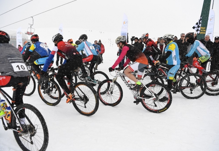 “Maviden Beyaza Antalya” Kış Sporları Organizasyonu Başlıyor