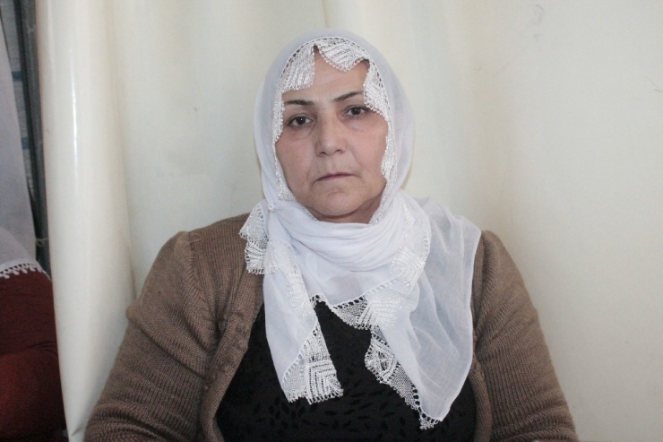 Hdp Önündeki Ailelerin Evlat Nöbeti 149’uncu Gününde