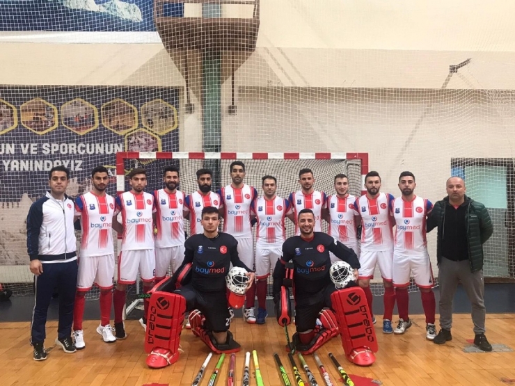 Hokey Süper Ligi’nde Gaziantep Polisgücü Rüzgarı