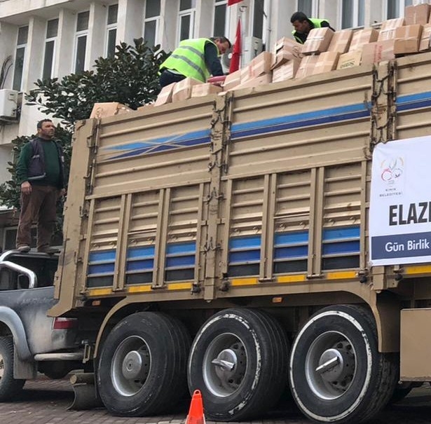 Yunusemreli Muhtarların Öncülüğünde Elazığ’a Yardım