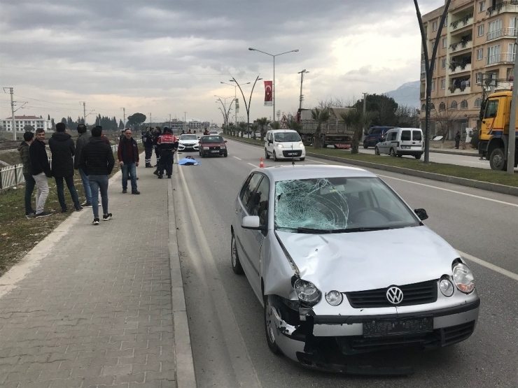 Otomobilin Çarptığı 14 Yaşındaki Çocuk Hayatını Kaybetti