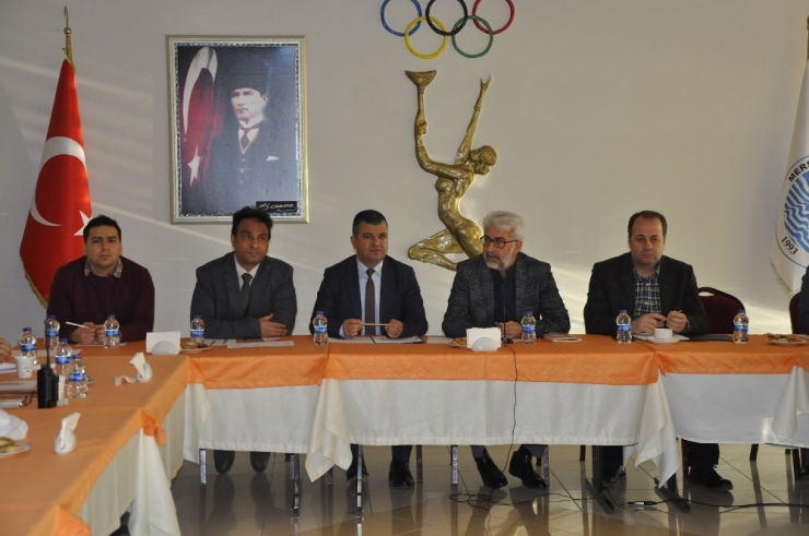 Çöp Toplayan Çocuklar İçin Çalışma Grubu Oluşturulacak