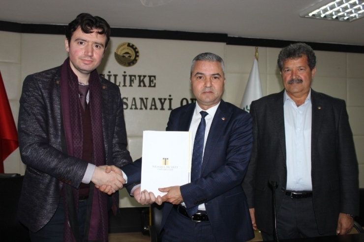 Silifke’de ’Bitkiler Endüstrisinde İhracat Potansiyeli’ Konferansı