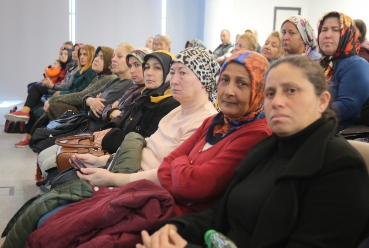Mezitli’de Ev Kadınları Eğitimi Projesi’nin 12.’si Başladı