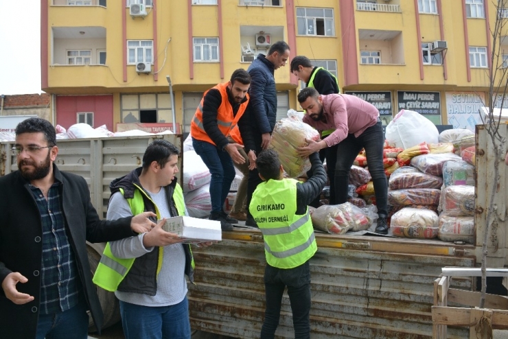 Gırık-der’den Depremzedelere Yardım Eli