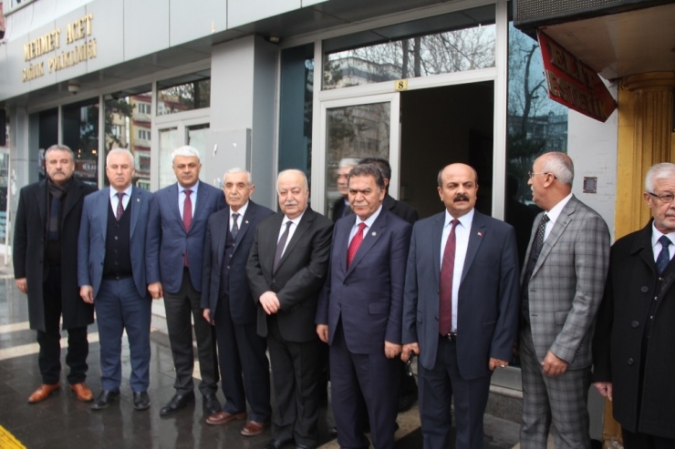 Depremzede Esnafa Borç Müjdesi