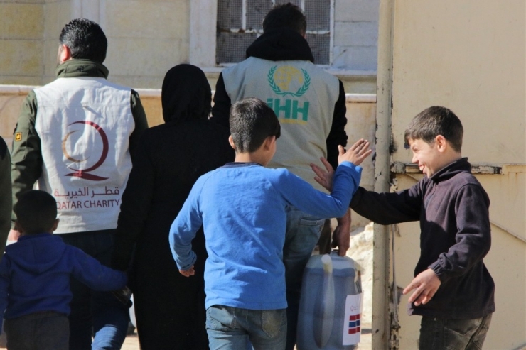 Türk Hayırseverlerden Suriye’ye Mazot Desteği