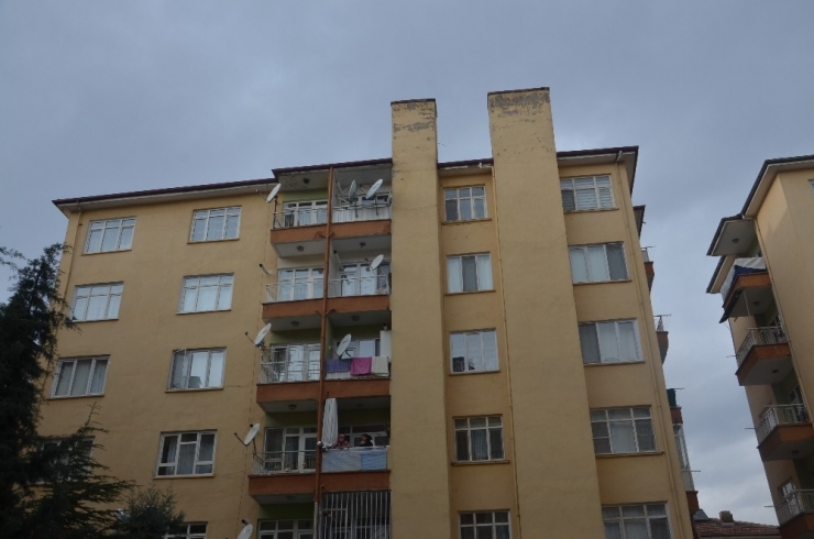 Malatya’da Yıkılma Riski Olan Binalar Boşaltılıyor