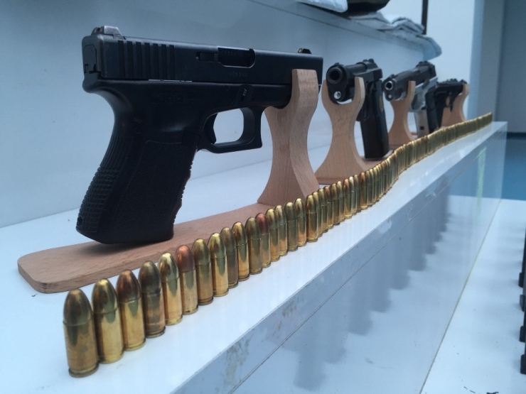 Polis Kanlı Baskını Önledi